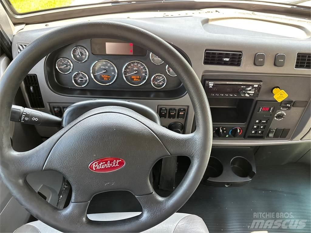 Peterbilt 337 Autocamioane