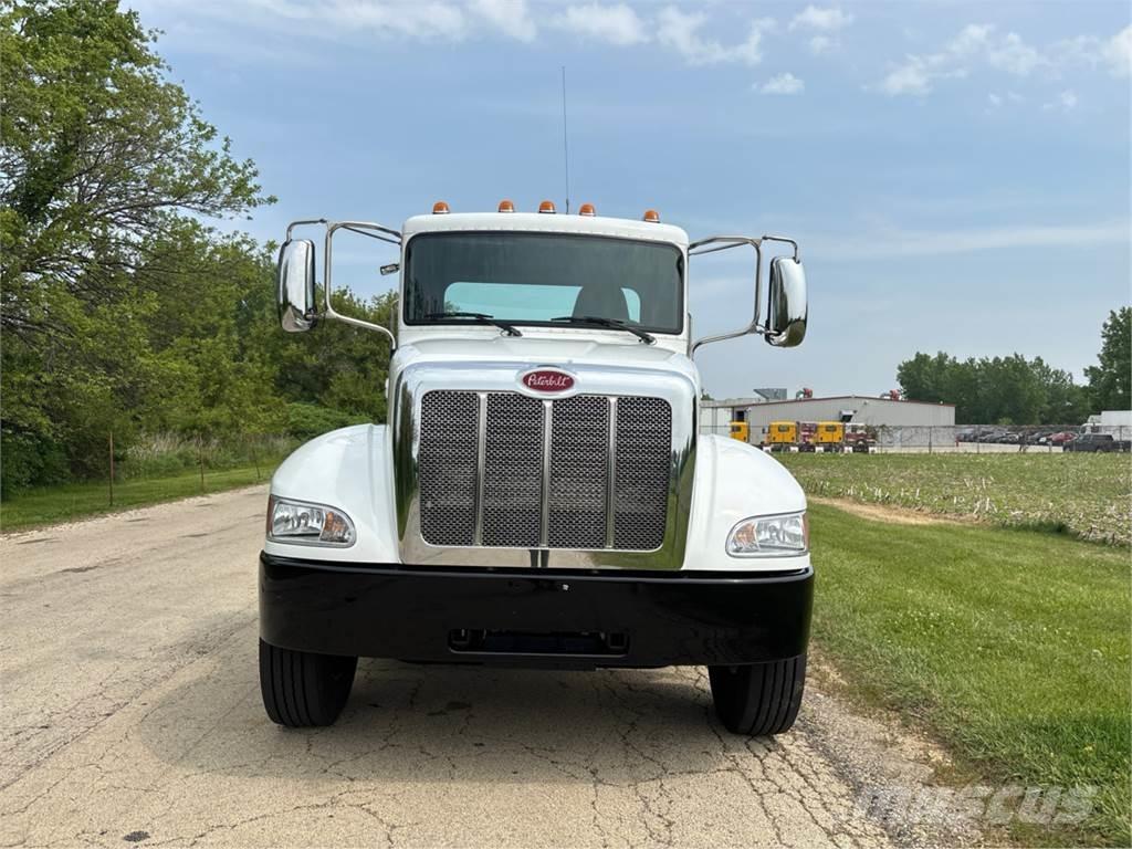 Peterbilt 337 Camion cabina sasiu