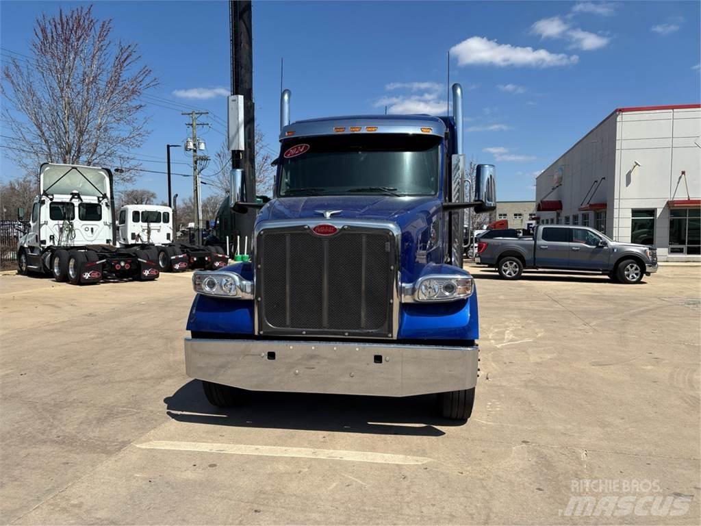 Peterbilt 567 Autotractoare