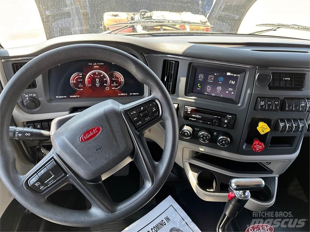 Peterbilt 567 Autotractoare