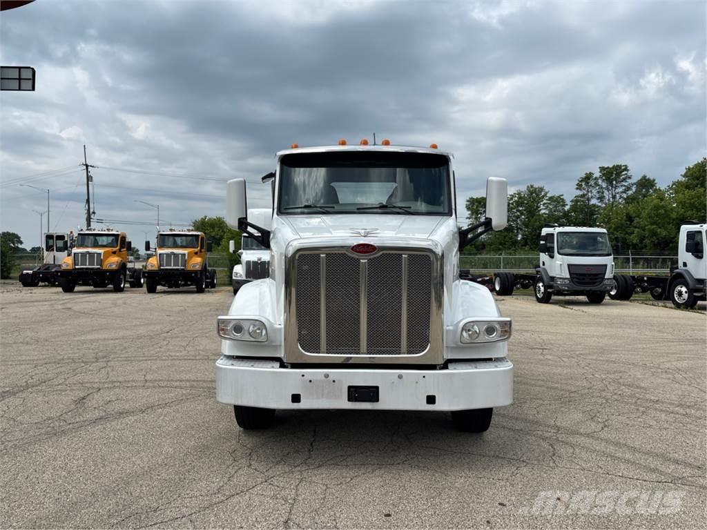Peterbilt 567 Autotractoare