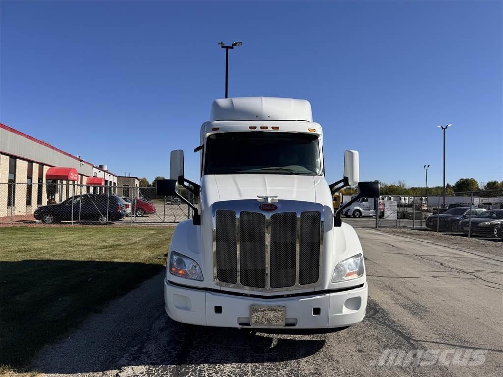 Peterbilt 579 Autotractoare