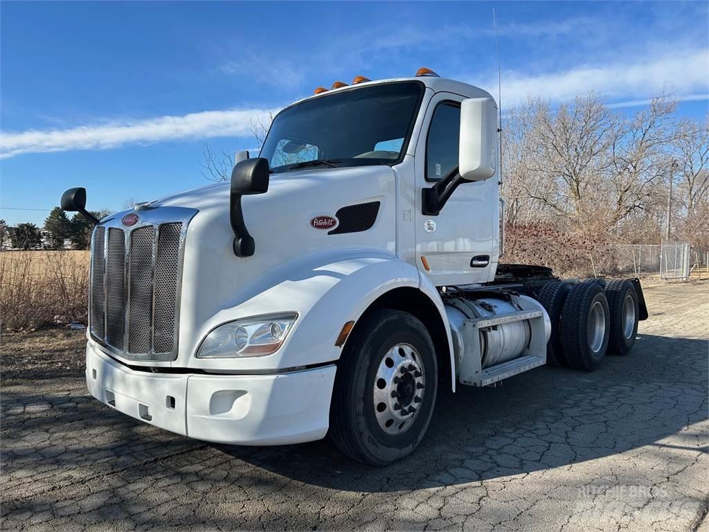 Peterbilt 579 Autotractoare