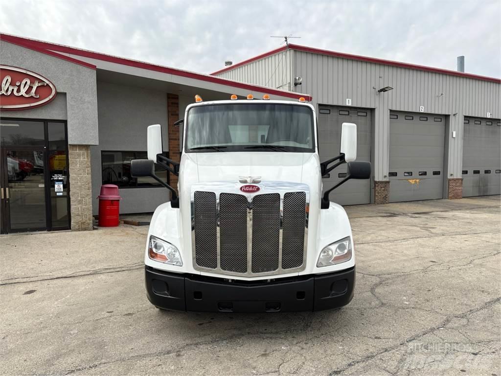 Peterbilt 579 Autotractoare
