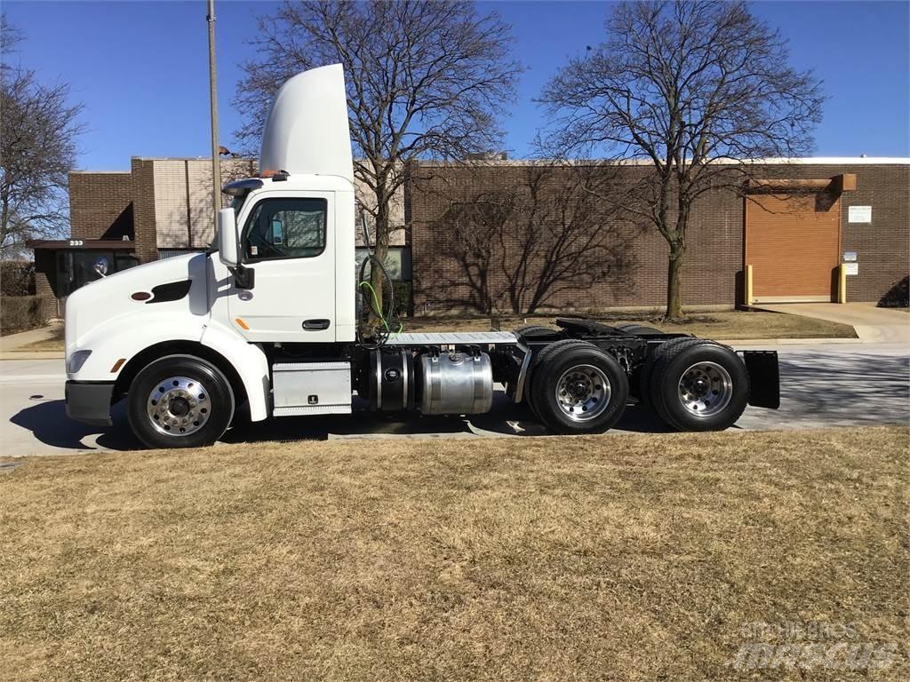 Peterbilt 579 Autotractoare