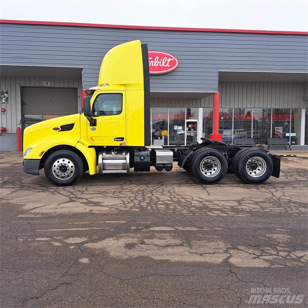 Peterbilt 579 Autotractoare
