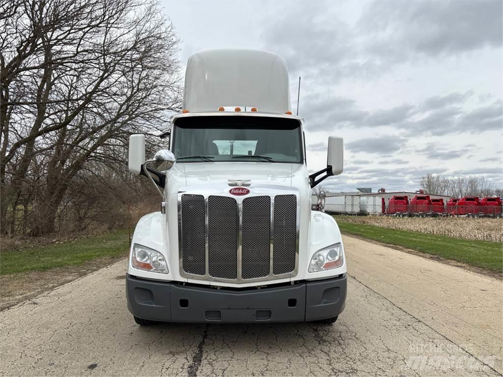 Peterbilt 579 Autotractoare