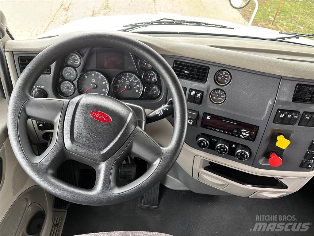Peterbilt 579 Autotractoare