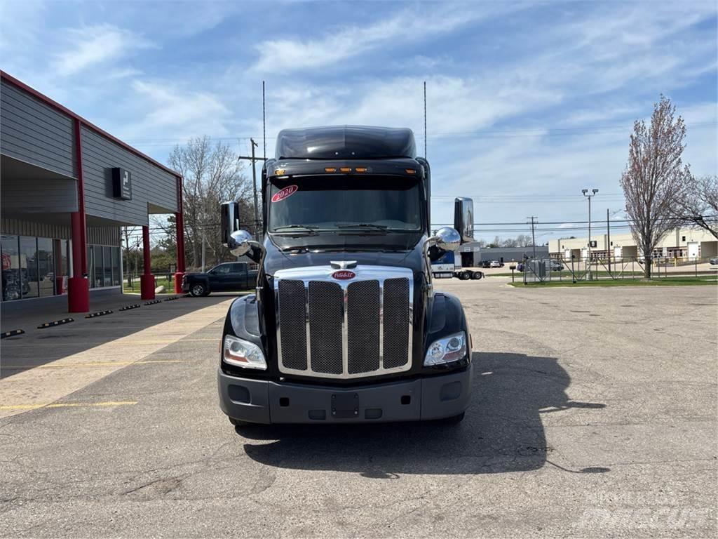Peterbilt 579 Autotractoare