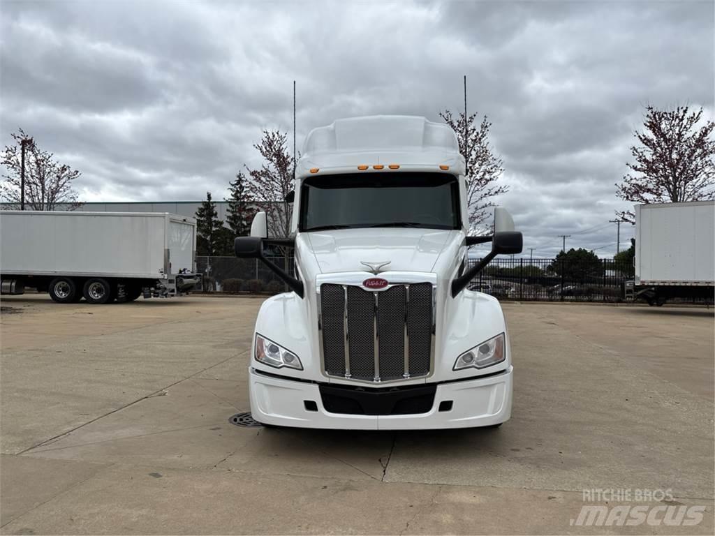 Peterbilt 579 Autotractoare