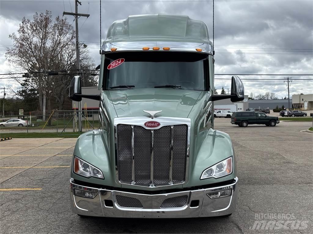 Peterbilt 579 Autotractoare