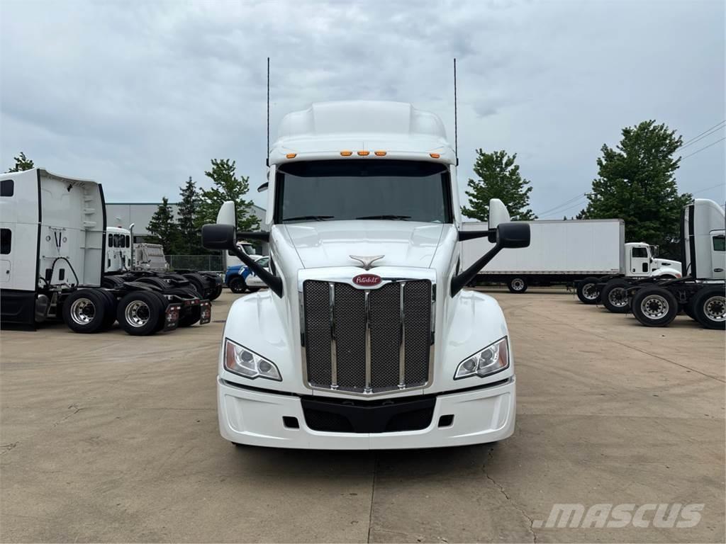 Peterbilt 579 Autotractoare