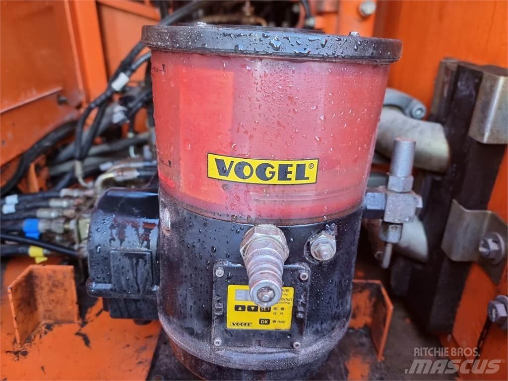 Doosan DX225LC Excavatoare pe șenile
