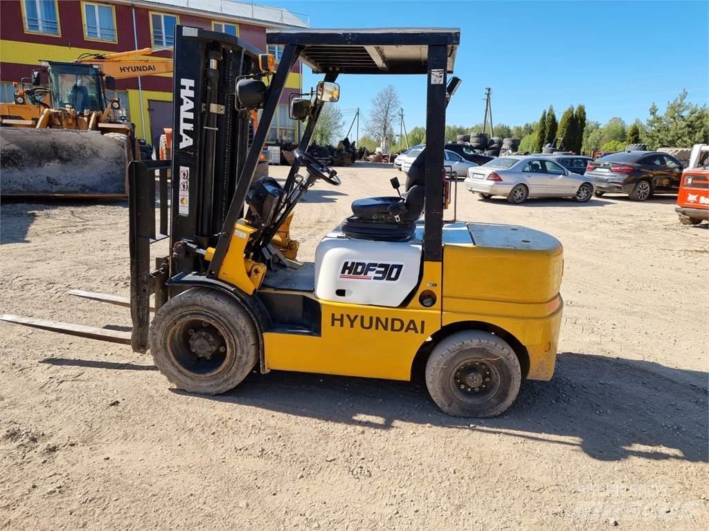 Hyundai Halla HDF30 Stivuitor diesel