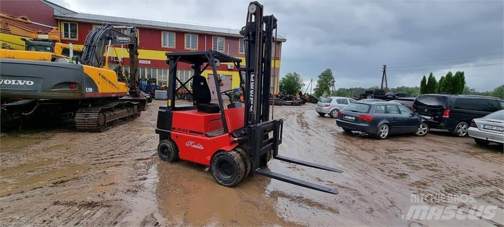 Kita DV35A Stivuitor diesel
