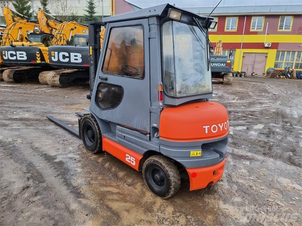 Toyota FD25 Stivuitor diesel
