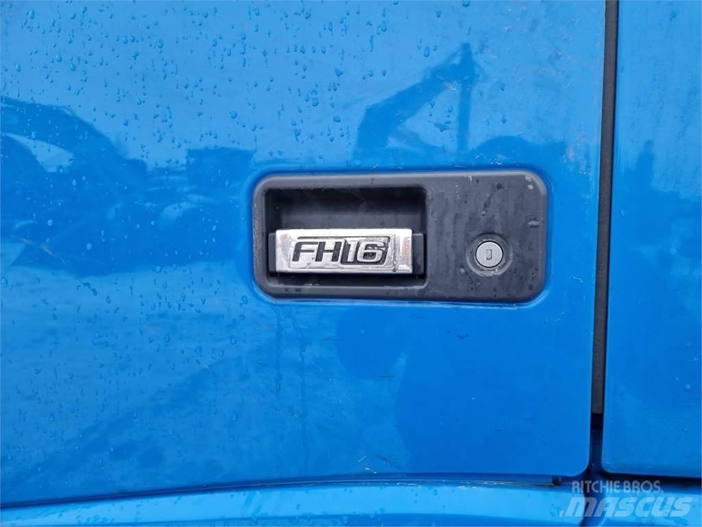 Volvo FH16 Camion cu carlig de ridicare