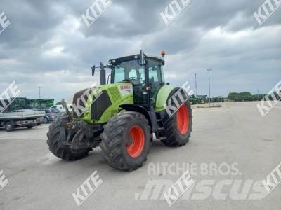 CLAAS Axion 820 Tractoare