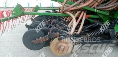 John Deere 740A Perforatoare