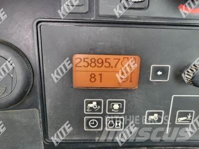 John Deere 8130 Tractoare