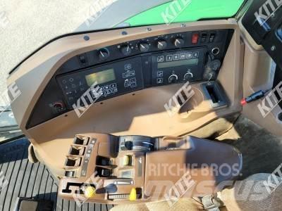 John Deere 8220 Tractoare