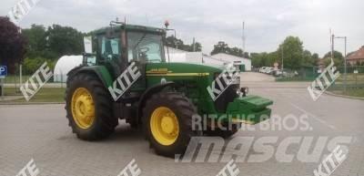 John Deere 8310 Tractoare