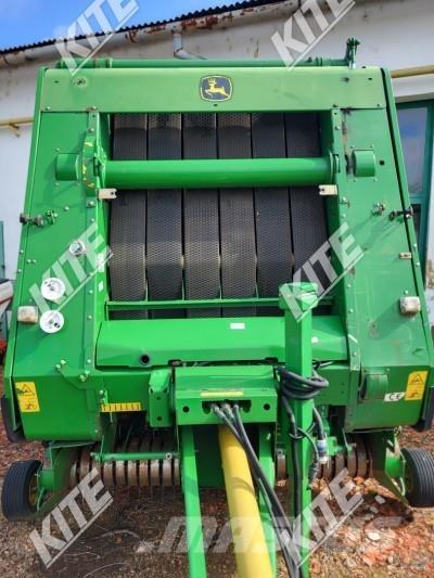 John Deere 852 Masina de balotat cilindric