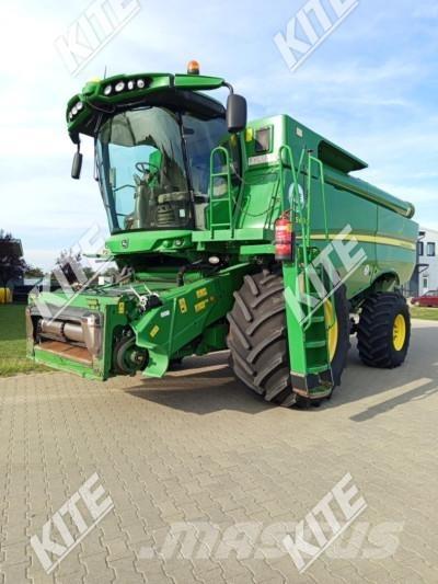 John Deere S690 Combine de secerat