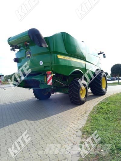 John Deere S690 Combine de secerat