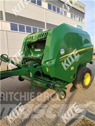 John Deere V451 R Masina de balotat cilindric
