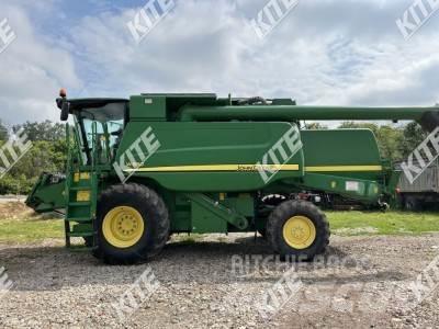 John Deere W650 Combine de secerat