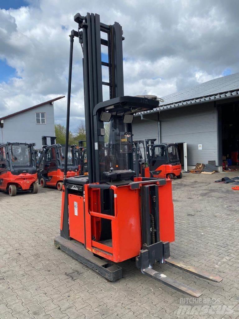 Linde V 12-02 Stivuitoare pentru comisionare(logistica)