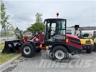 Yanmar V80 Incarcator pe pneuri