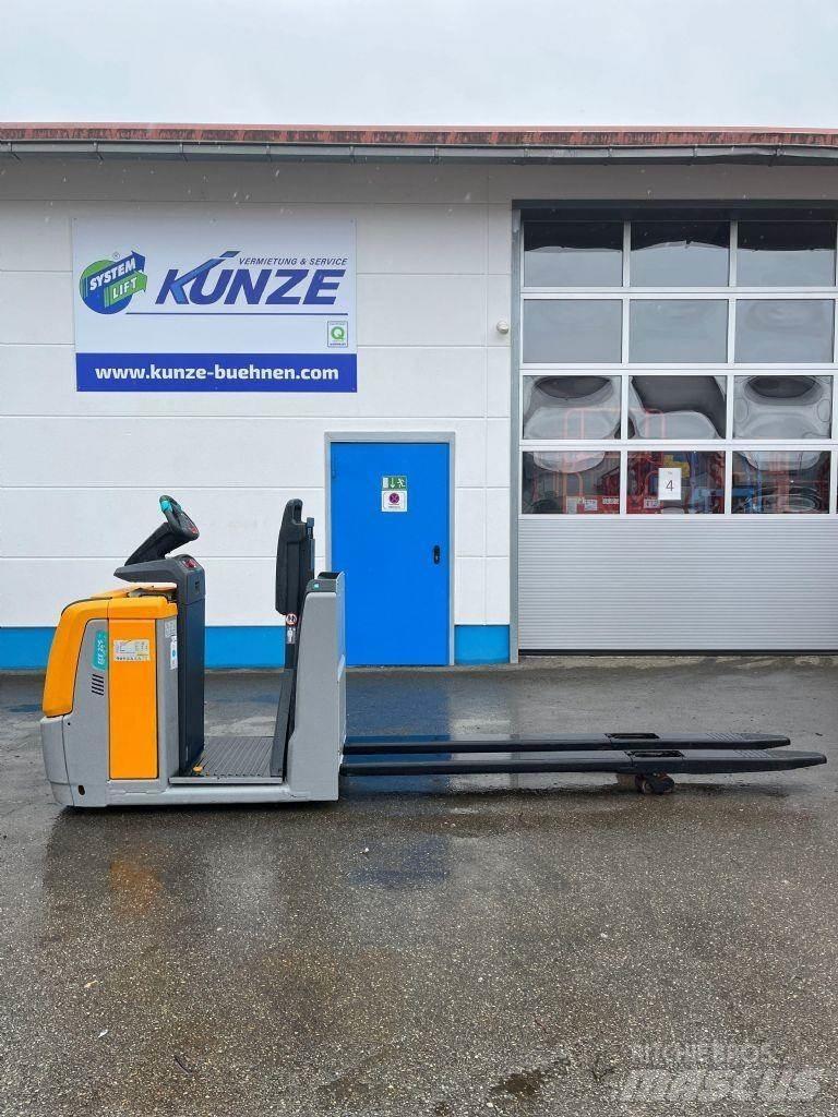 Jungheinrich ECE225 Utilaje speciale de ridicare si agatare