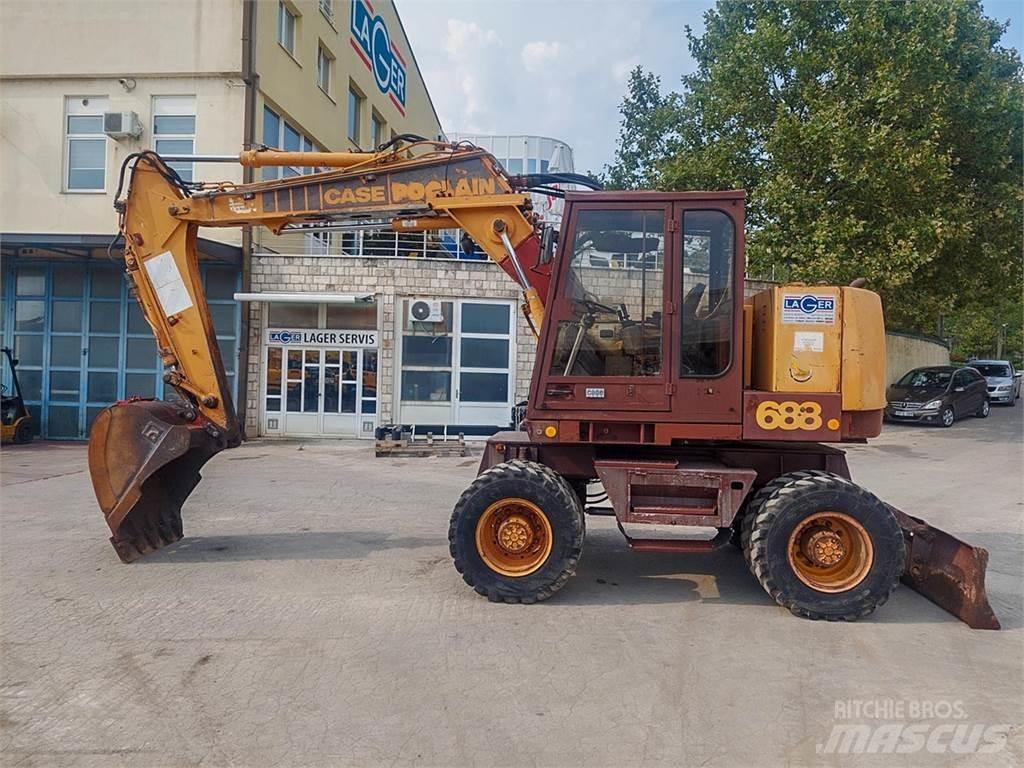 Case Poclain 688P Excavatoare cu roti