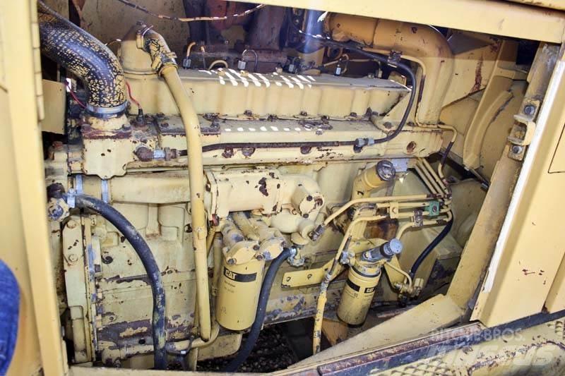 CAT 235 Excavatoare pe șenile
