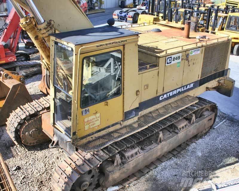 CAT 245 Excavatoare pe șenile
