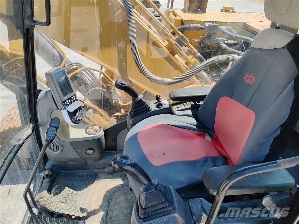 CAT 324 D LN Excavatoare pe șenile
