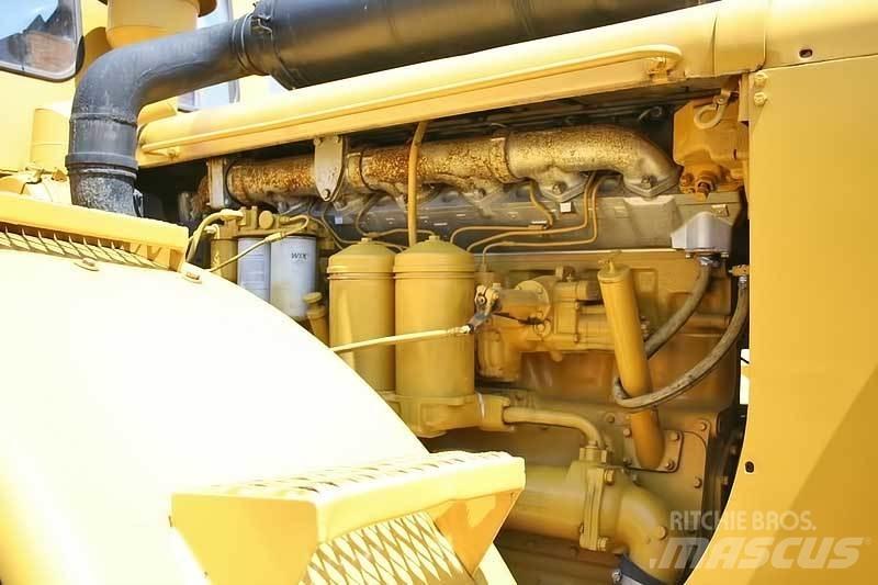 CAT 824B buldozere pe roti