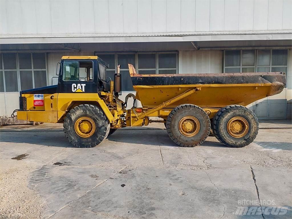 CAT D250E Transportoare articulate