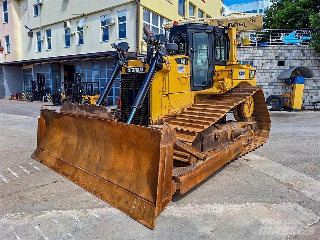 CAT D6T Buldozere pe senile
