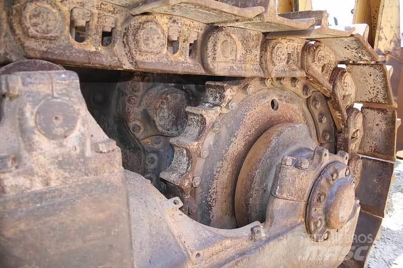 CAT D9H Buldozere pe senile