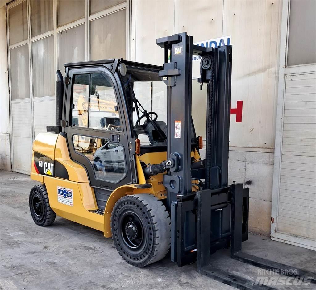 CAT DP50N Stivuitor diesel