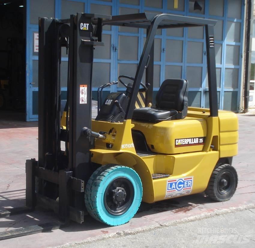 CAT GP25 Stivuitor GPL