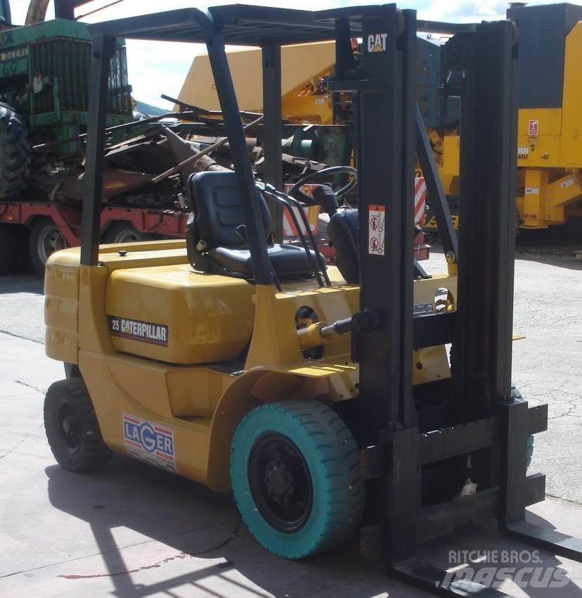 CAT GP25 Stivuitor GPL