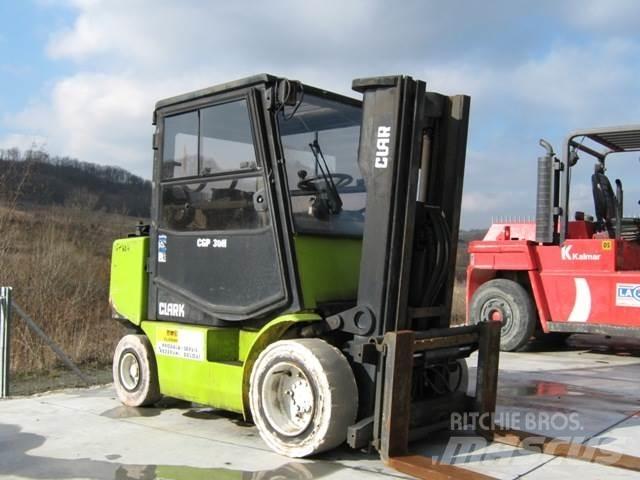 Clark CGP30 Stivuitor GPL