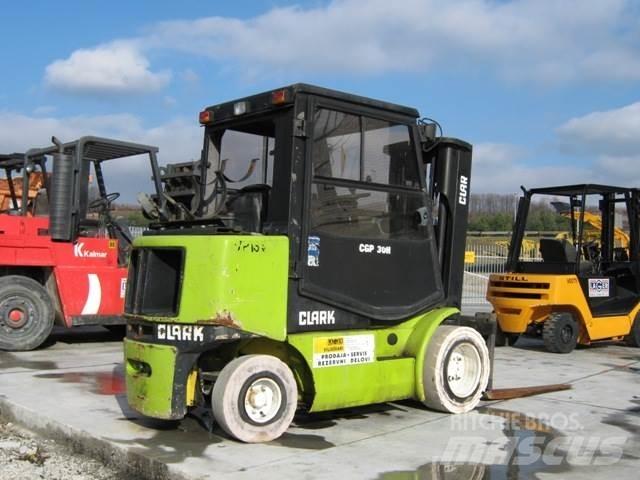Clark CGP30 Stivuitor GPL