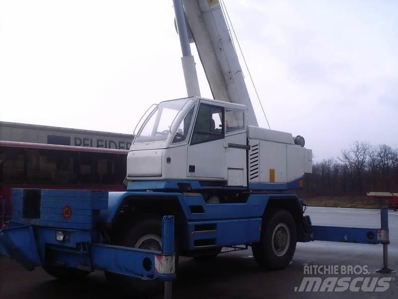 Compact Truck CT2-1 Macara teren accidentat