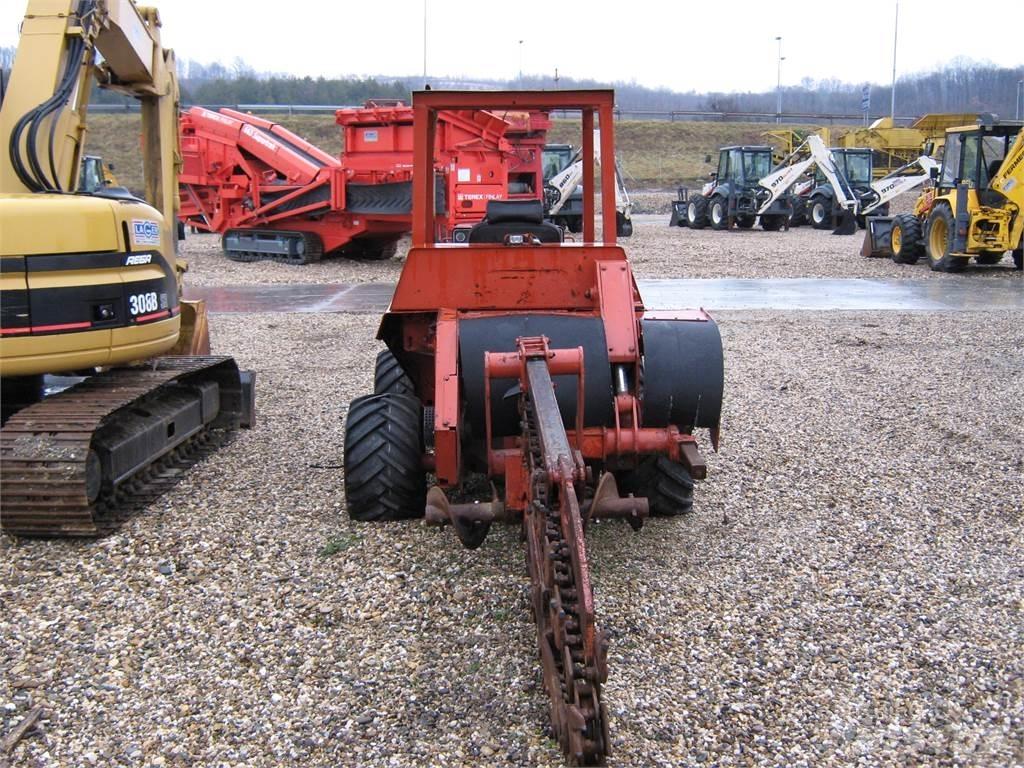 Ditch Witch 6510 DD Excavatoare de santuri