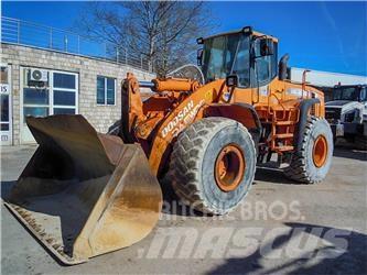 Doosan DL400 Incarcator pe pneuri